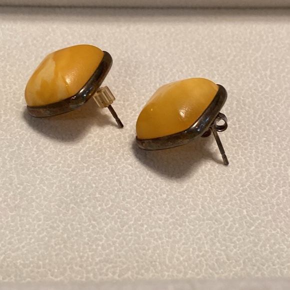 Butterscotch Baltic Amber Stud Earrings in Sterling Silver Bezel setting - Picture 2 of 4